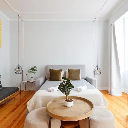 Apartamento Lovely In Downtown Near Praca Da Figueira *