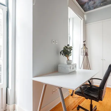 Lovely In Downtown Near Praca Da Figueira Apartamento *